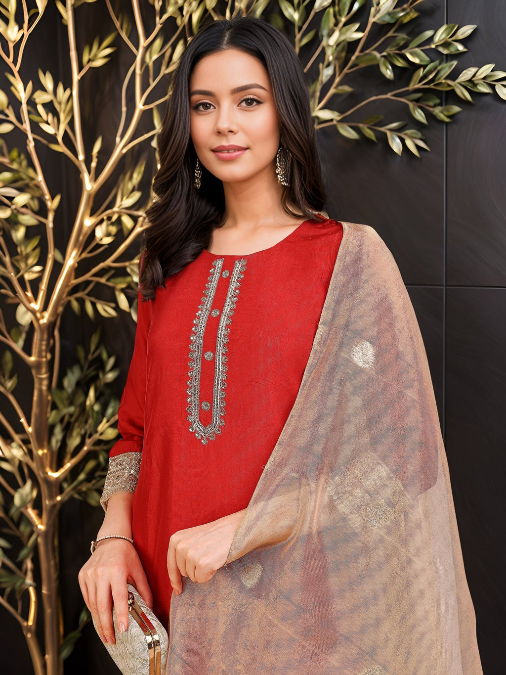 Red Embroidered Kurta Set — dupatta close up — Red Pure Silk — Banwaree