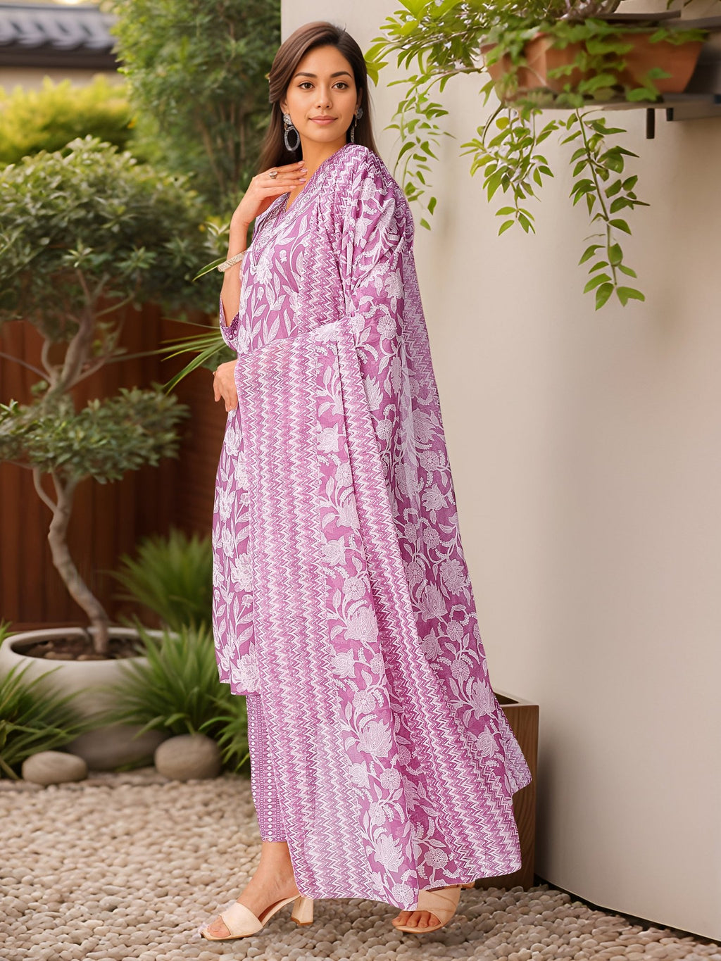 Printed Lavender Pure Cotton Kurta Set — back view with dupatta — Banwaree India