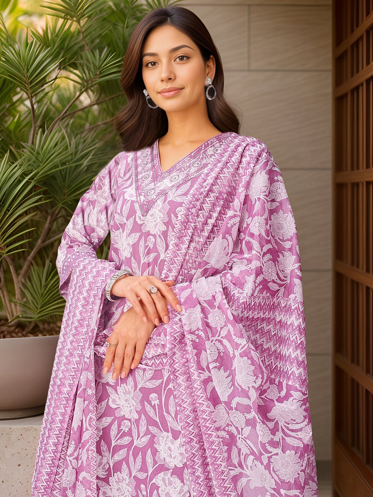 Printed Lavender Pure Cotton Kurta Set — dupatta close up — Lavender Pure Cotton — Banwaree