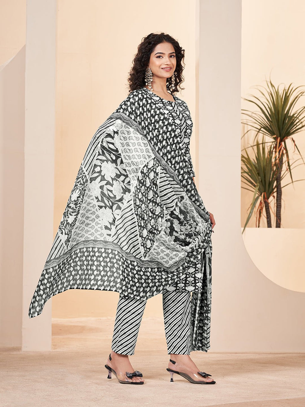 Black Pure Cotton Kurta Set — side view — Black Pure Cotton women — Banwaree