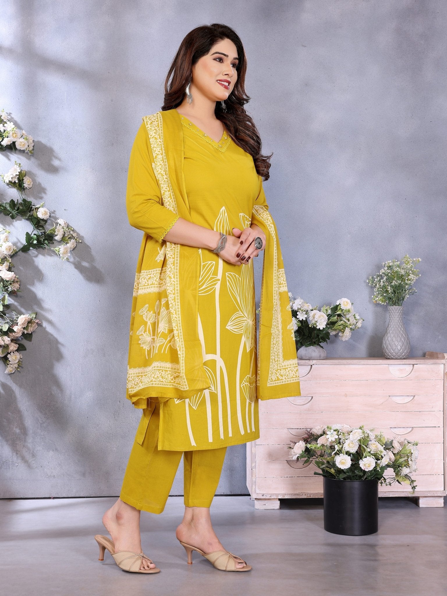 Yellow Printed Pure Cotton Kurta Set — side view — Yellow Pure Cotton women — Banwaree