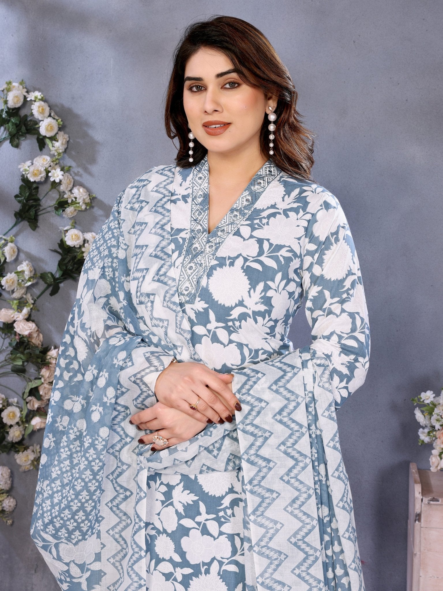 Printed Blue Kurta Set in Cotton Blend — fabric detail — Blue breathable cotton blend