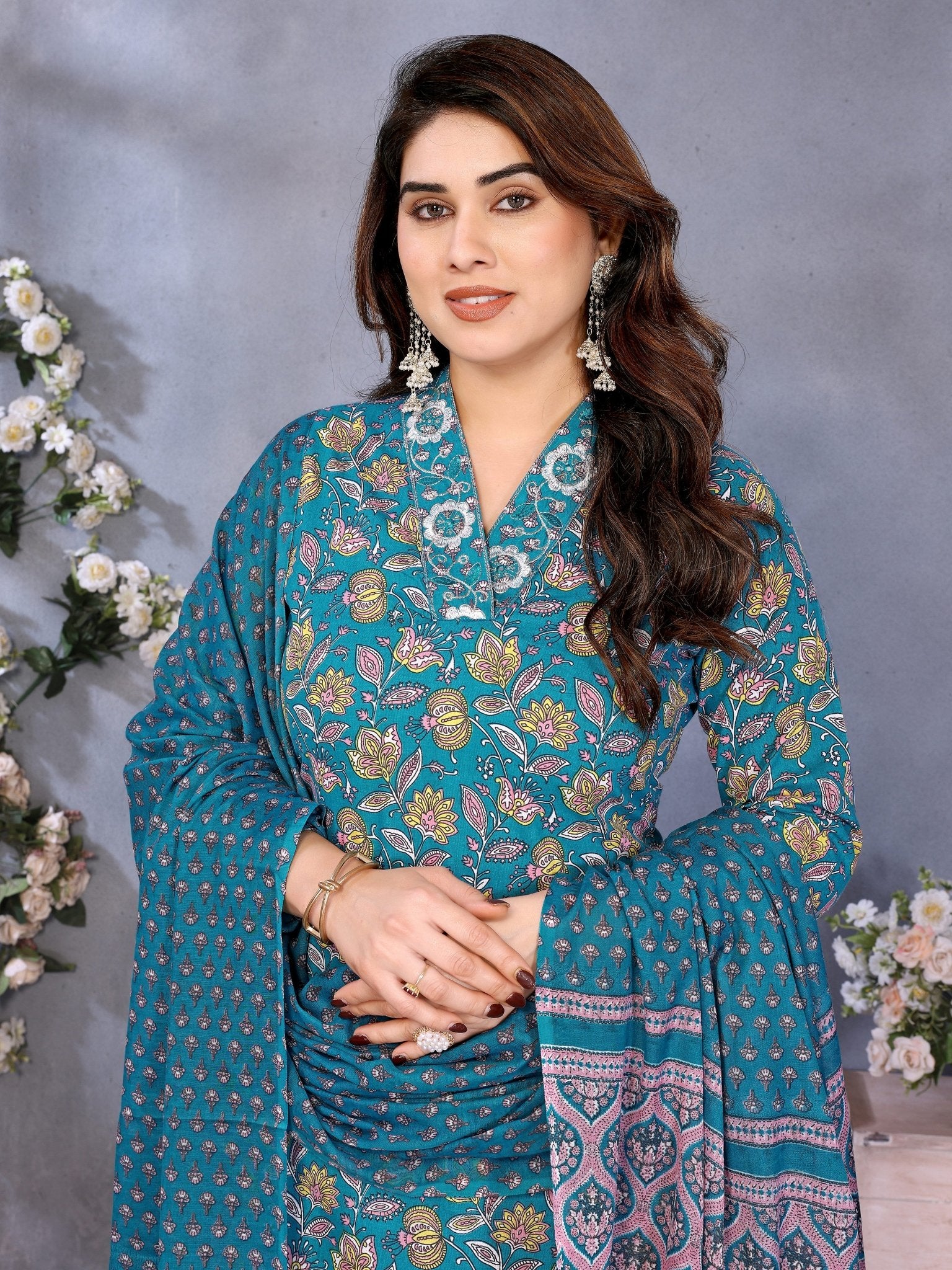 Blue Cotton Blend Printed Ethnic Kurta Set — fabric detail — Blue breathable cotton blend 2