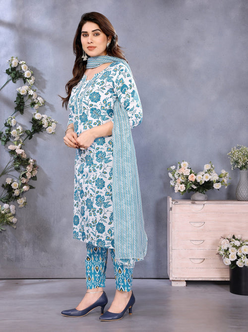 Blue Cotton Blend Kurta Set — side view — Blue Cotton Blend women — Banwaree