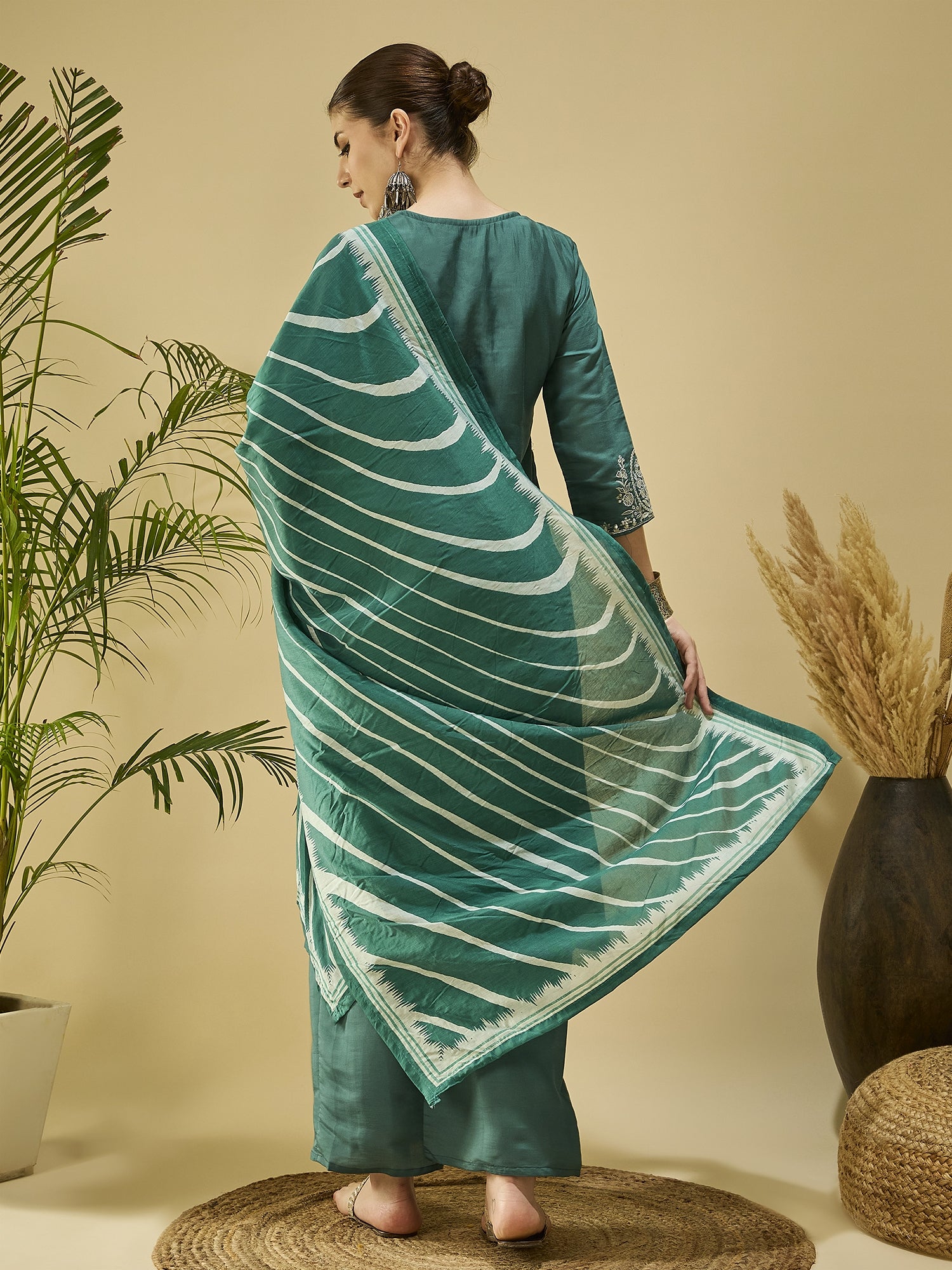 Green Embroidered Silk Blend Kurta Set — back view with dupatta — Banwaree India