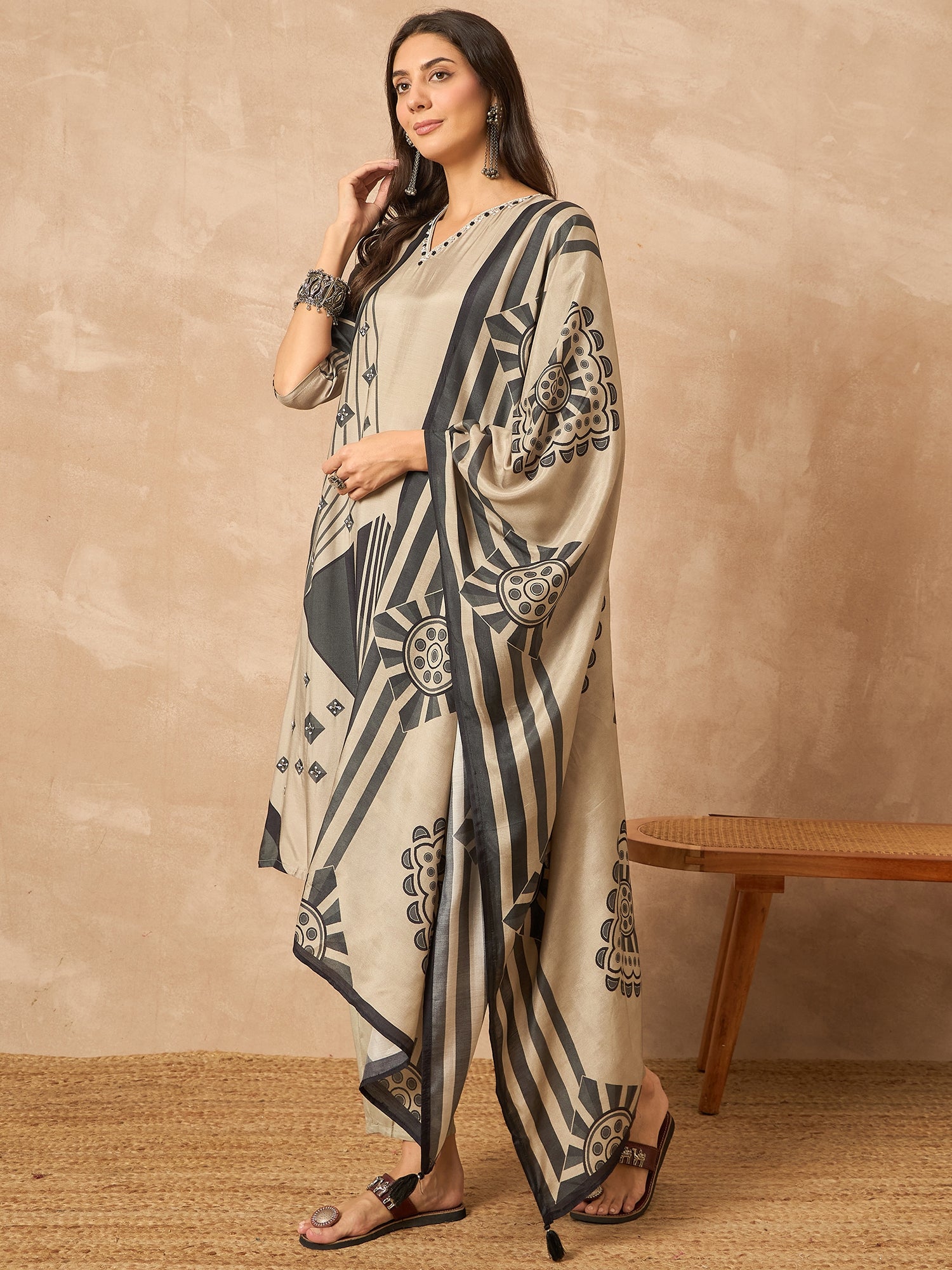 Grey Printed Pure Silk Kurta Set — side view — Grey Pure Silk women — Banwaree
