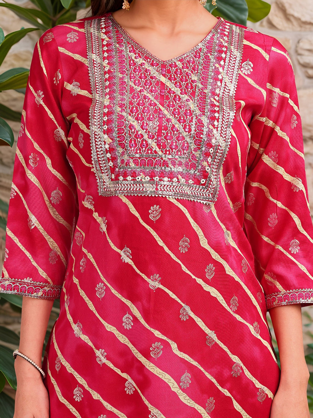 Pink Pure Cotton Kurta Set — fabric detail — Pink comfortable pure cotton 2