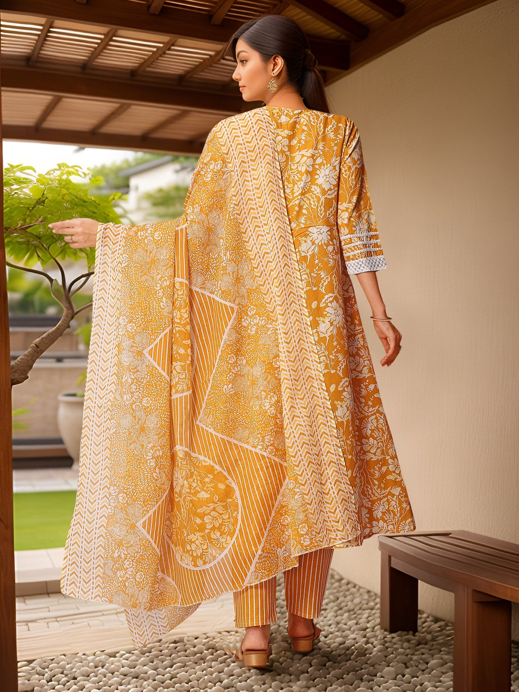 Printed Yellow Kurta Set in Pure Cotton — side view — Yellow Pure Cotton women — Banwaree