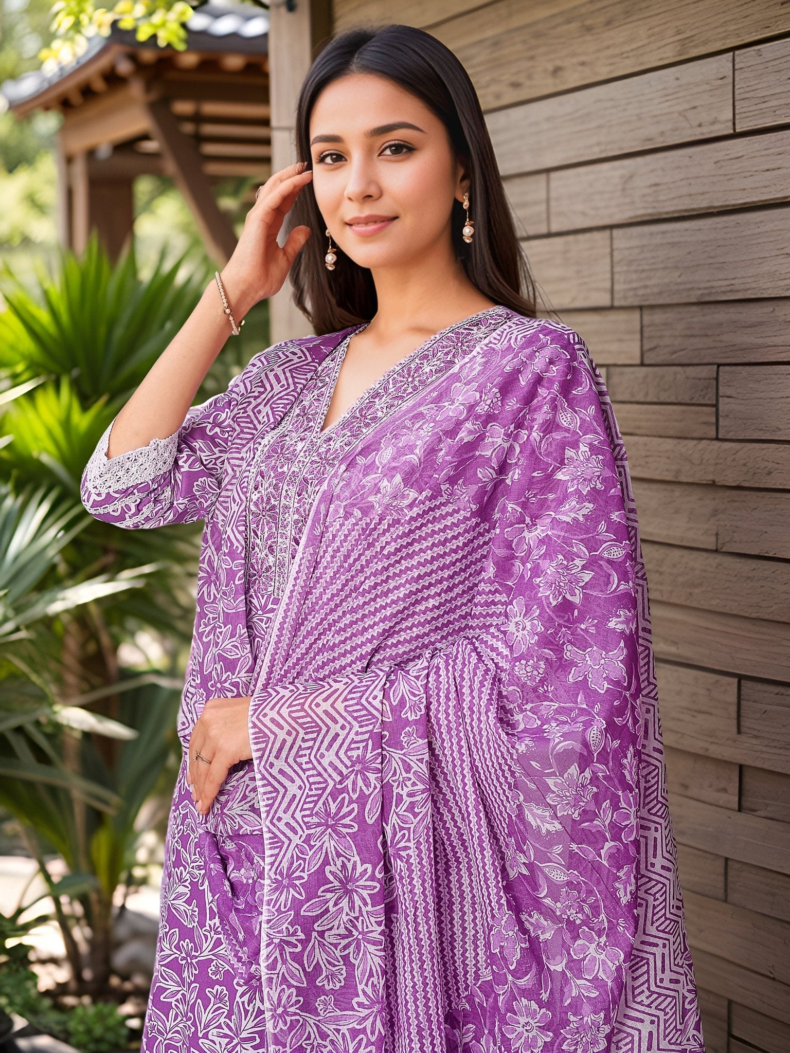 Purple Straight Kurta Set — dupatta close up — Purple Pure Cotton — Banwaree