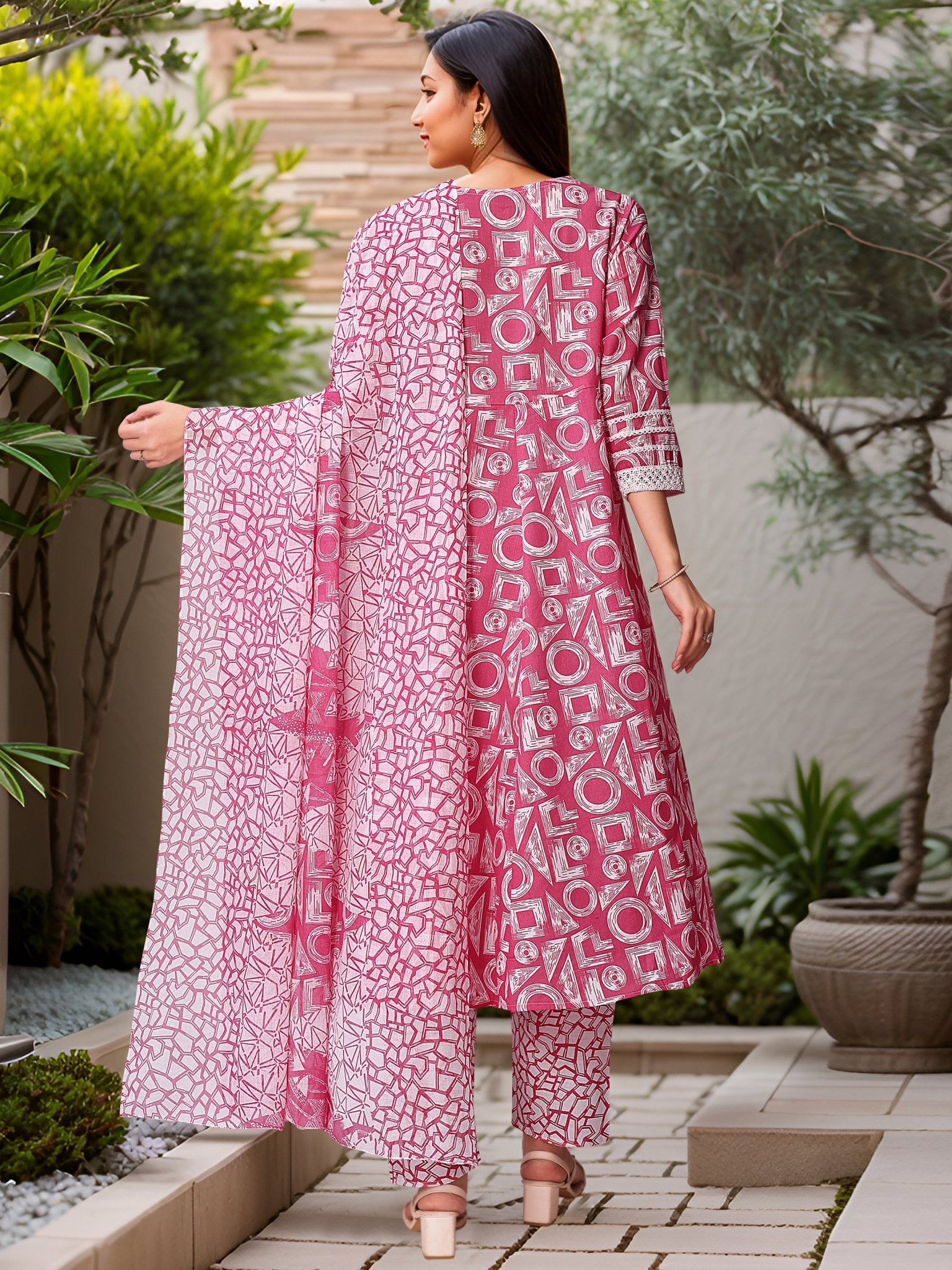 Pink Printed Pure Cotton Ethnic Kurta Set — side view — Pink Pure Cotton women — Banwaree