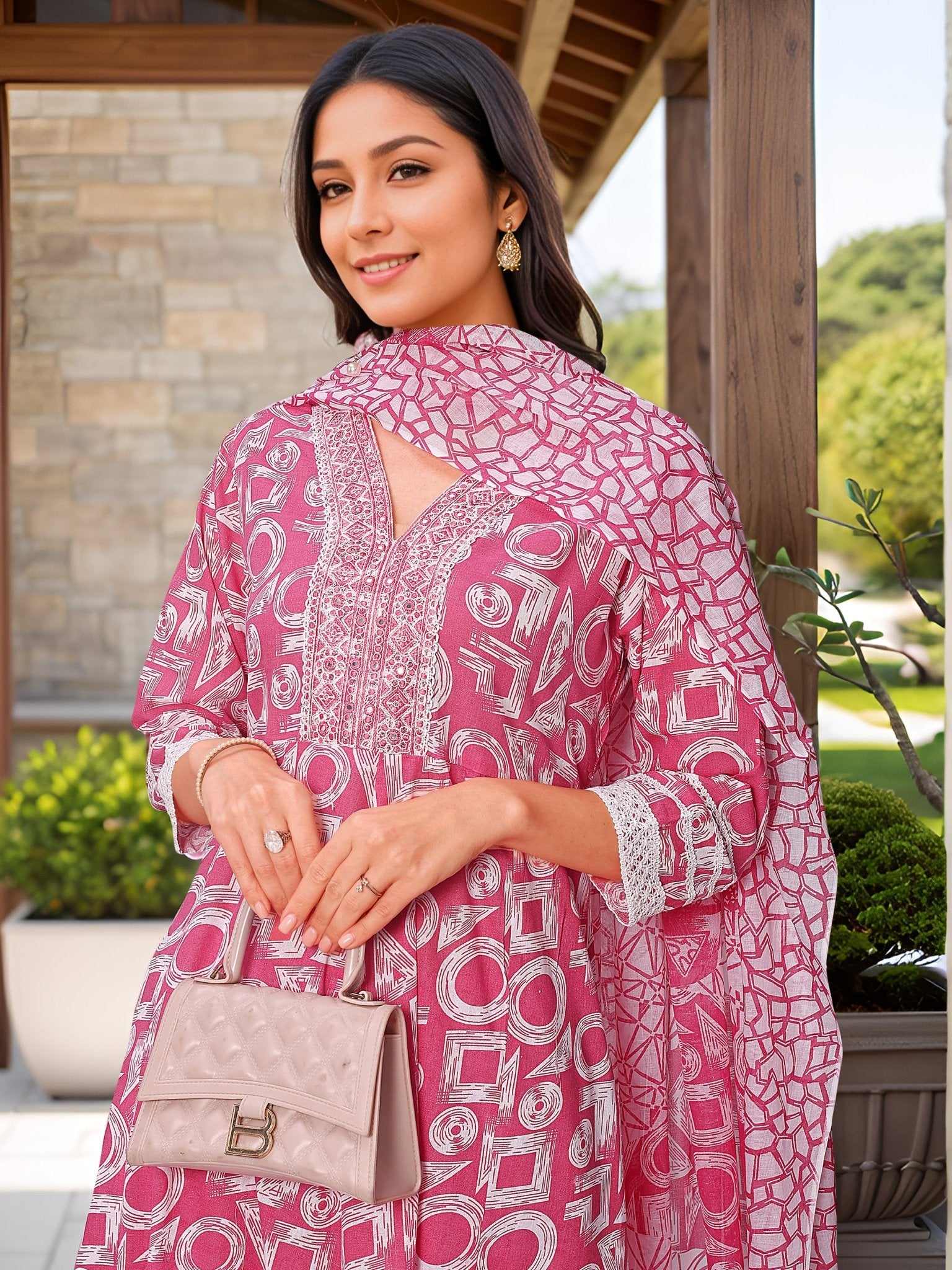 Pink Printed Pure Cotton Ethnic Kurta Set — dupatta close up — Pink Pure Cotton — Banwaree