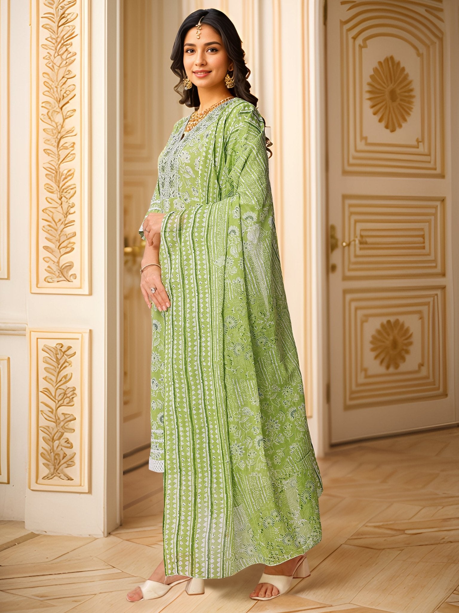 Green Indian Kurta Set — back view with dupatta — Banwaree India
