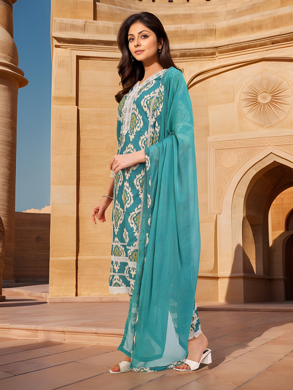 Green Pure Cotton Printed Ethnic Kurta Set — side view — Green Pure Cotton women — Banwaree