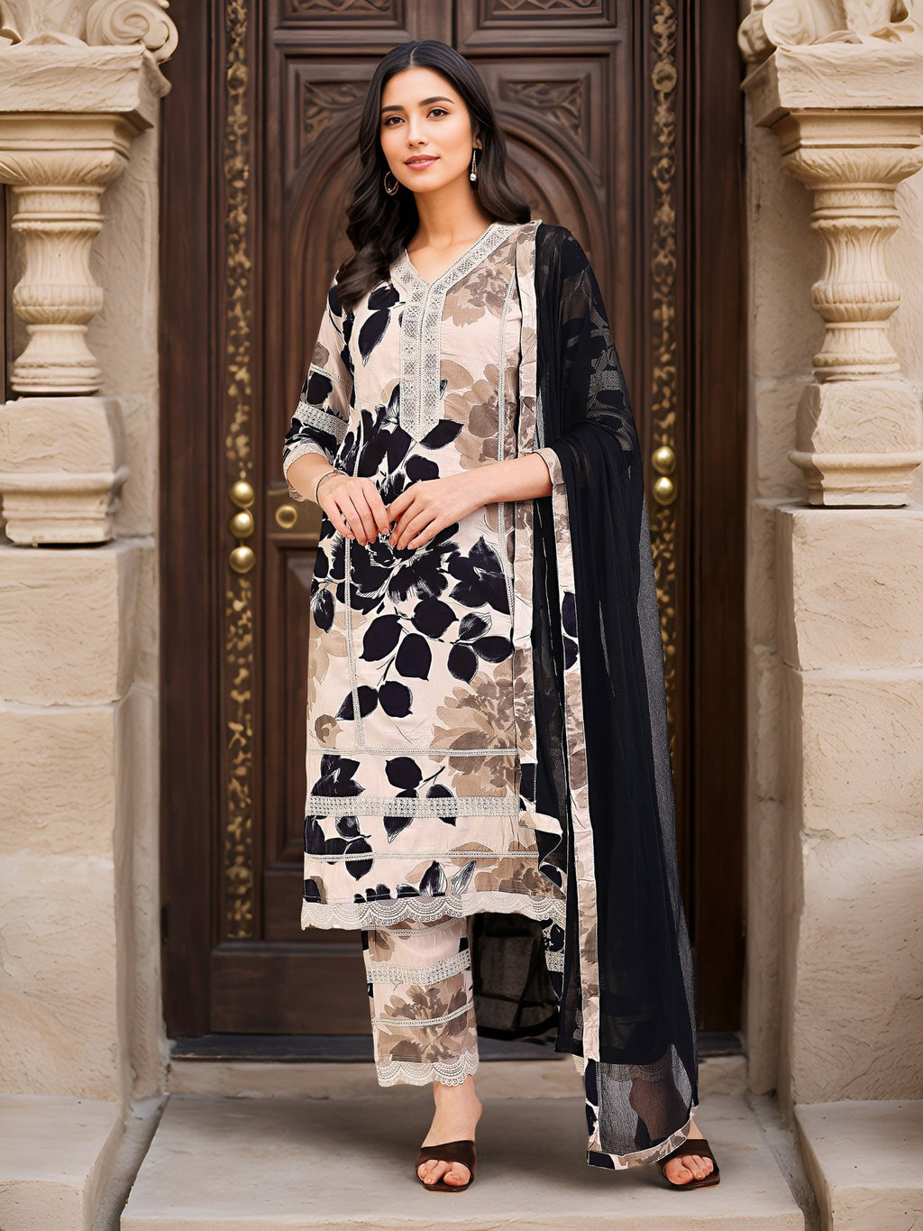 White Pure Cotton Kurta Set — front view — pure cotton ethnic wear women