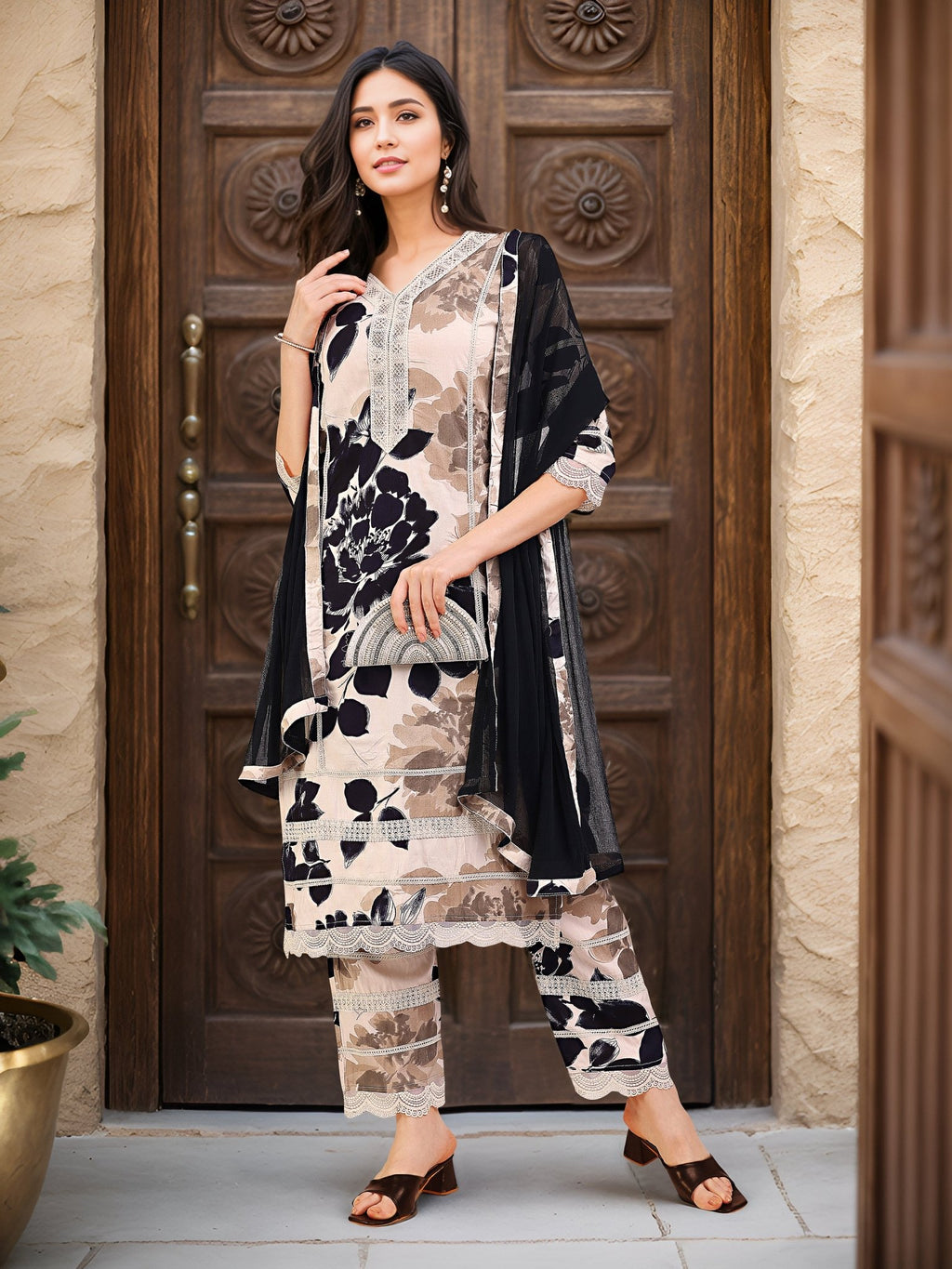 White Pure Cotton Kurta Set — everyday styling — summer pure cotton — Banwaree