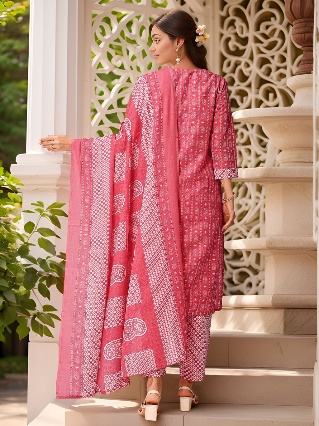 Pink Printed Pure Cotton Kurta Set — side view — Pink Pure Cotton women — Banwaree