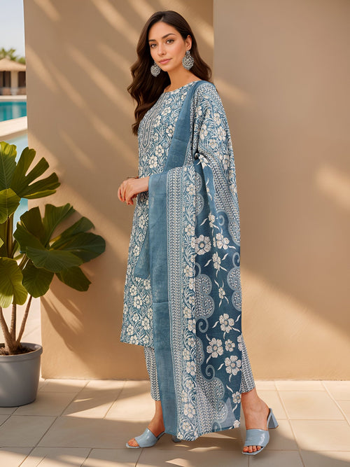 Blue Cotton Blend Straight Kurta Set — side view — Blue Cotton Blend women — Banwaree
