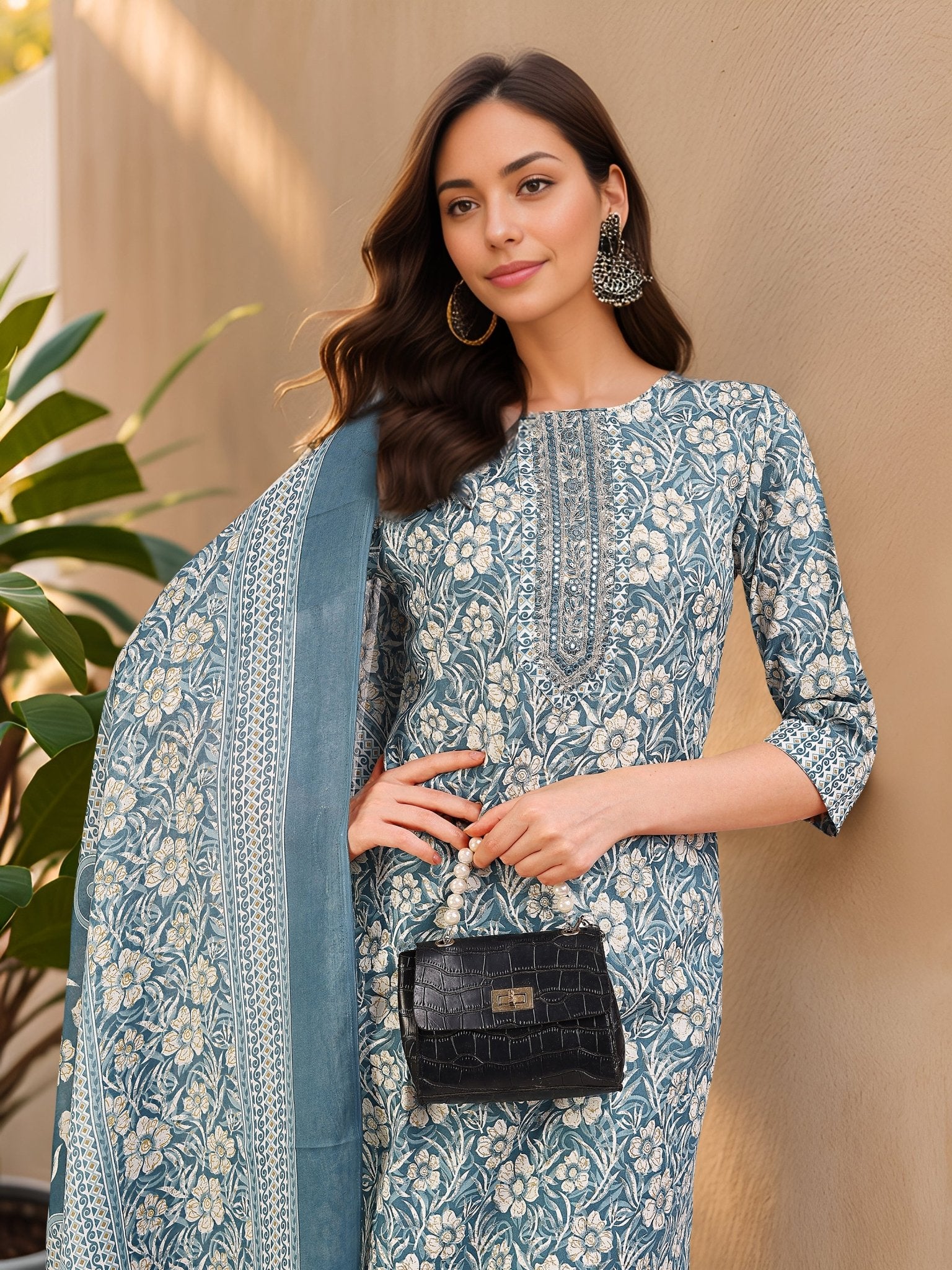 Blue Cotton Blend Straight Kurta Set — dupatta close up — Blue Cotton Blend — Banwaree