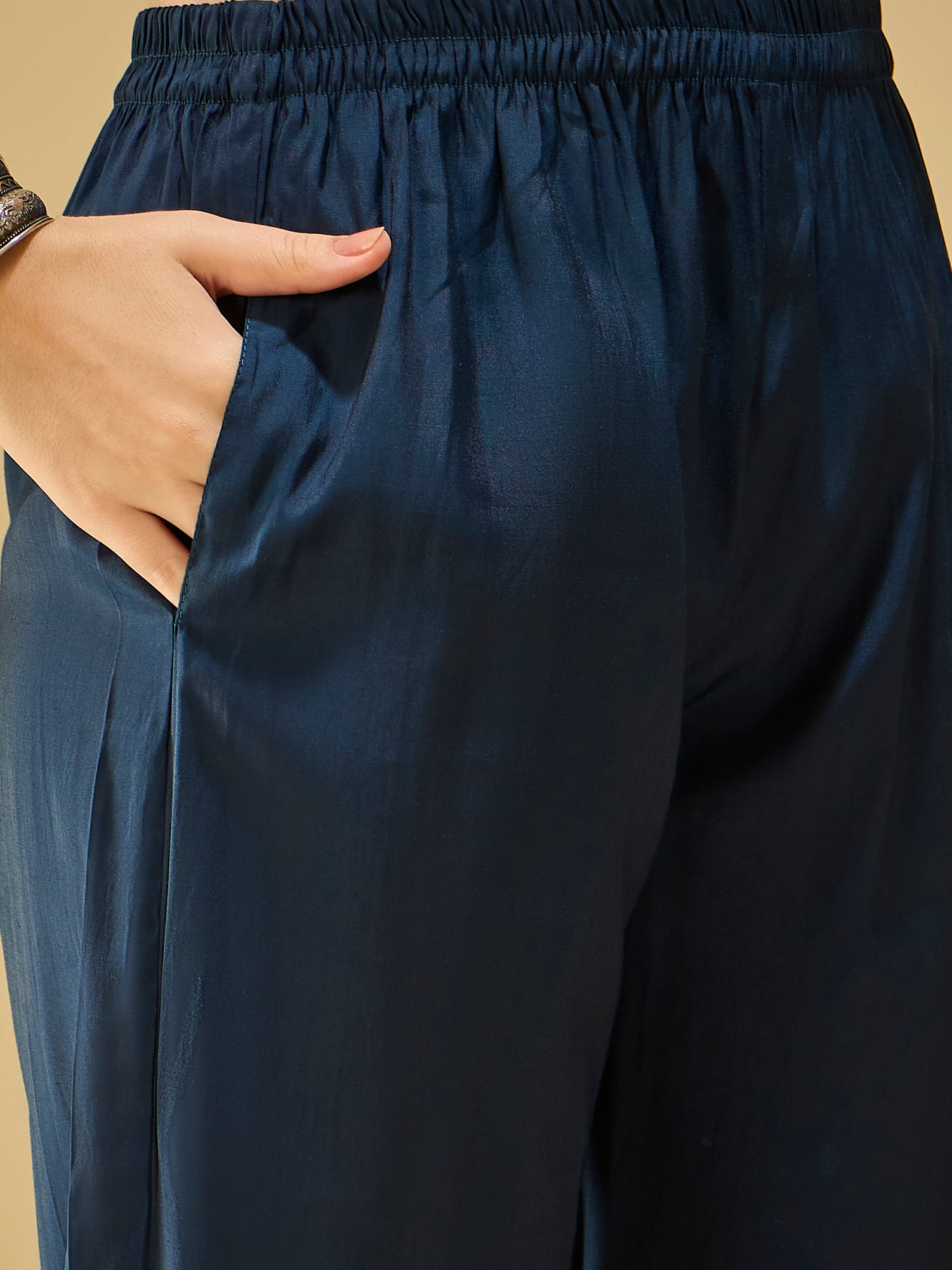 Blue Silk Blend Kurta Set with Printed Dupatta — dupatta close up — Blue Silk Blend — Banwaree