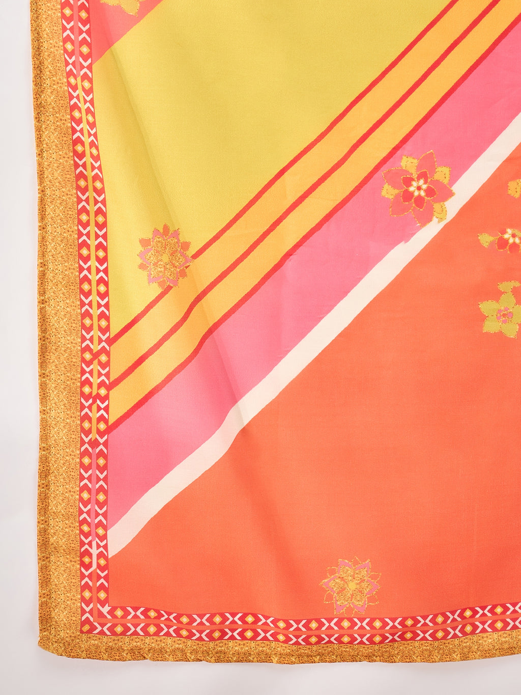 White Yoke Design Kurta Set — full length everyday look — White — Banwaree