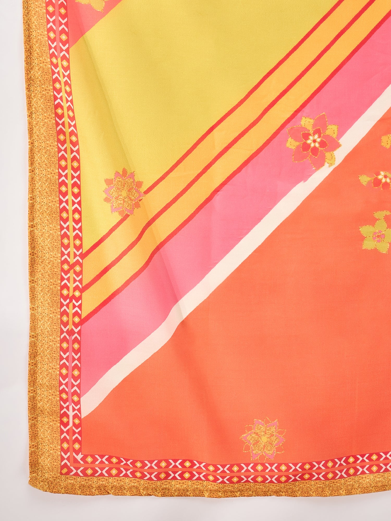 White Yoke Design Kurta Set — full length everyday look — White — Banwaree