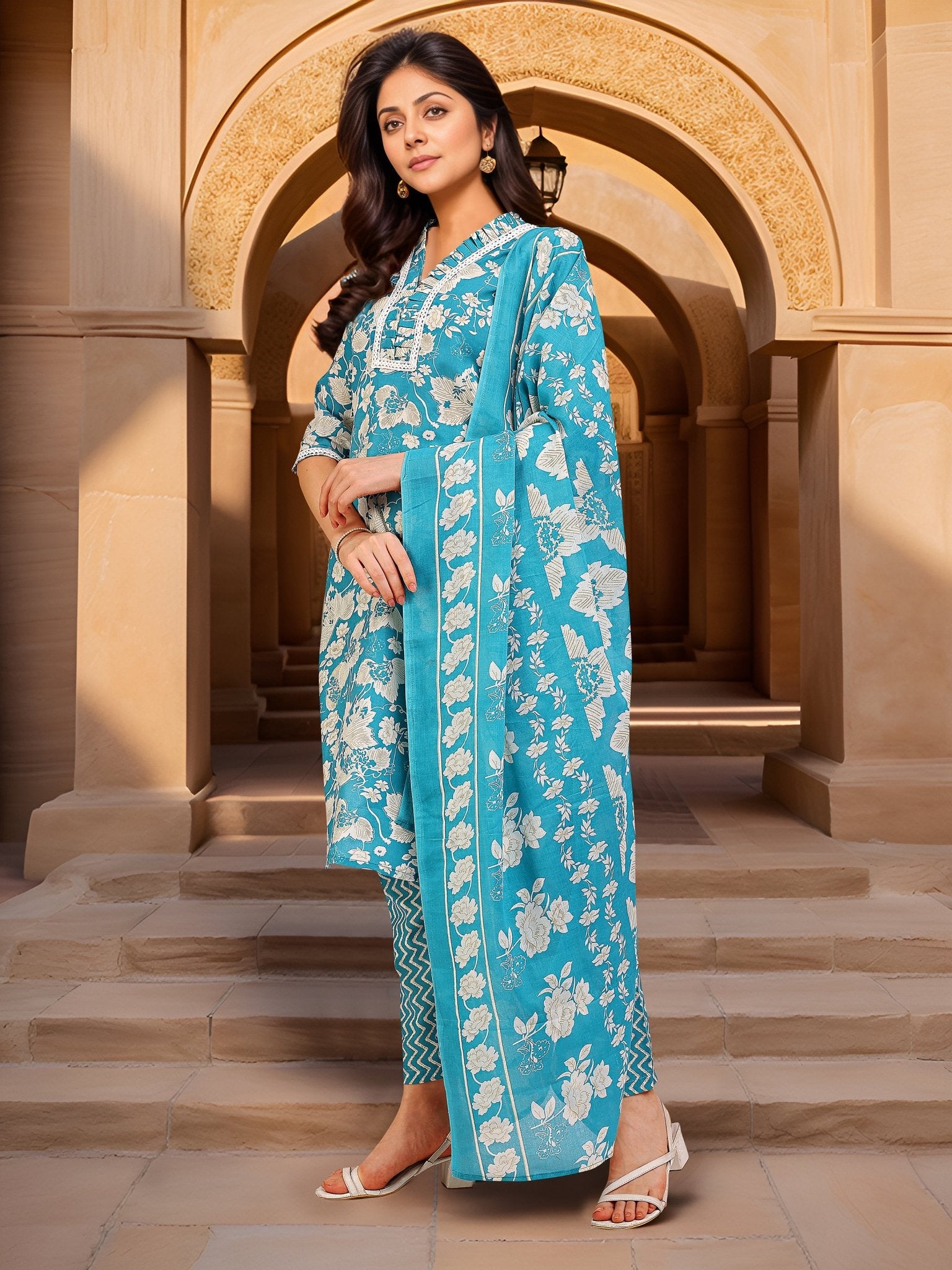 Blue Cotton Blend Printed Ethnic Kurta Set — side view — Blue Cotton Blend women — Banwaree