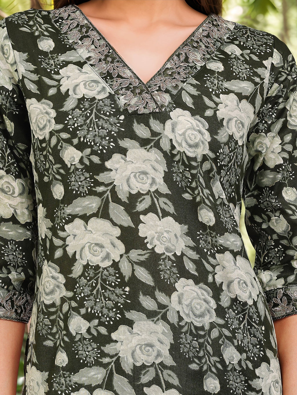 Dark Green Printed Cotton Blend Kurta Set — fabric detail — Green breathable cotton blend