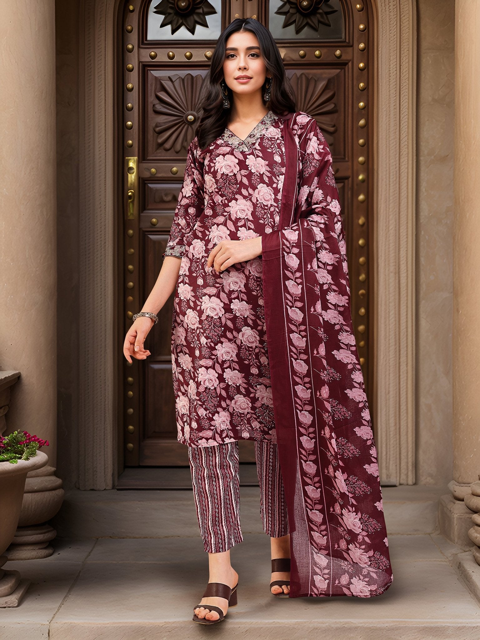 Wine Cotton Blend Printed Kurta Set — dupatta close up — Wine Cotton Blend — Banwaree