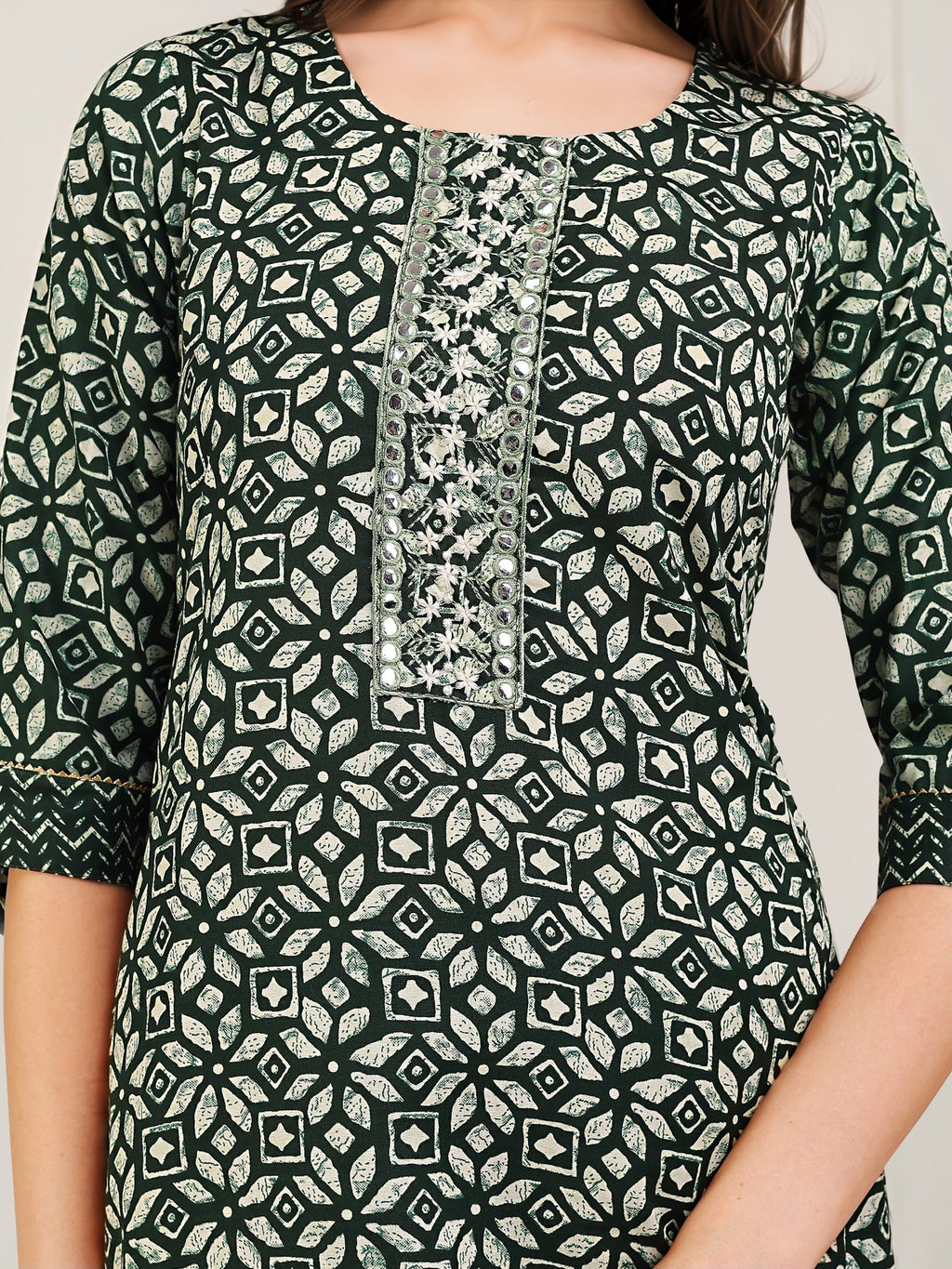 Green Printed Cotton Blend Kurta Set — fabric detail — Green breathable cotton blend