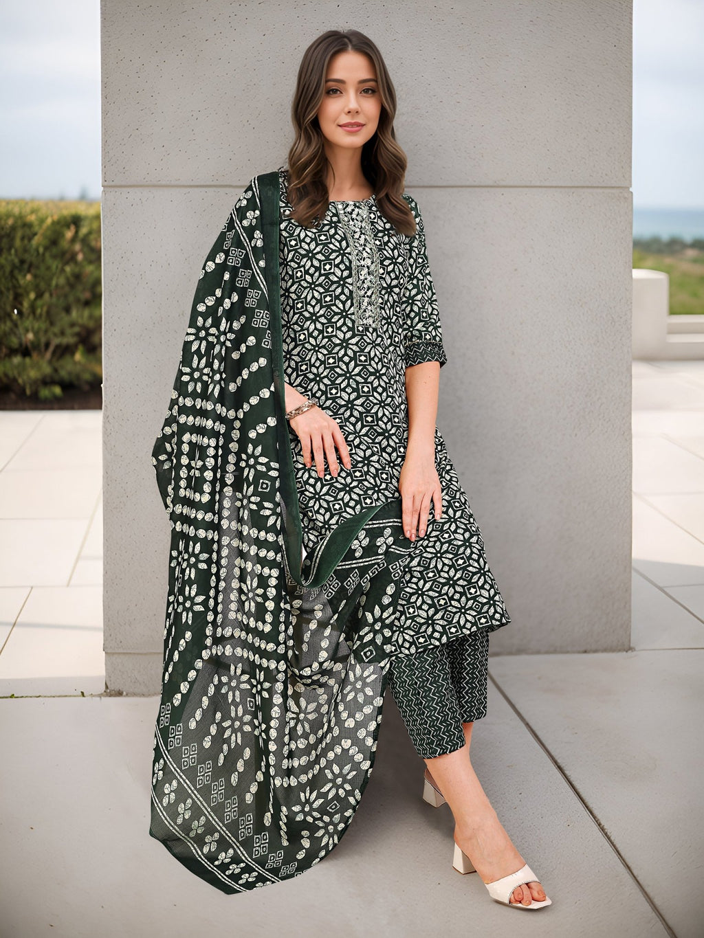 Green Printed Cotton Blend Kurta Set — festive styling — casual cotton blend — Banwaree