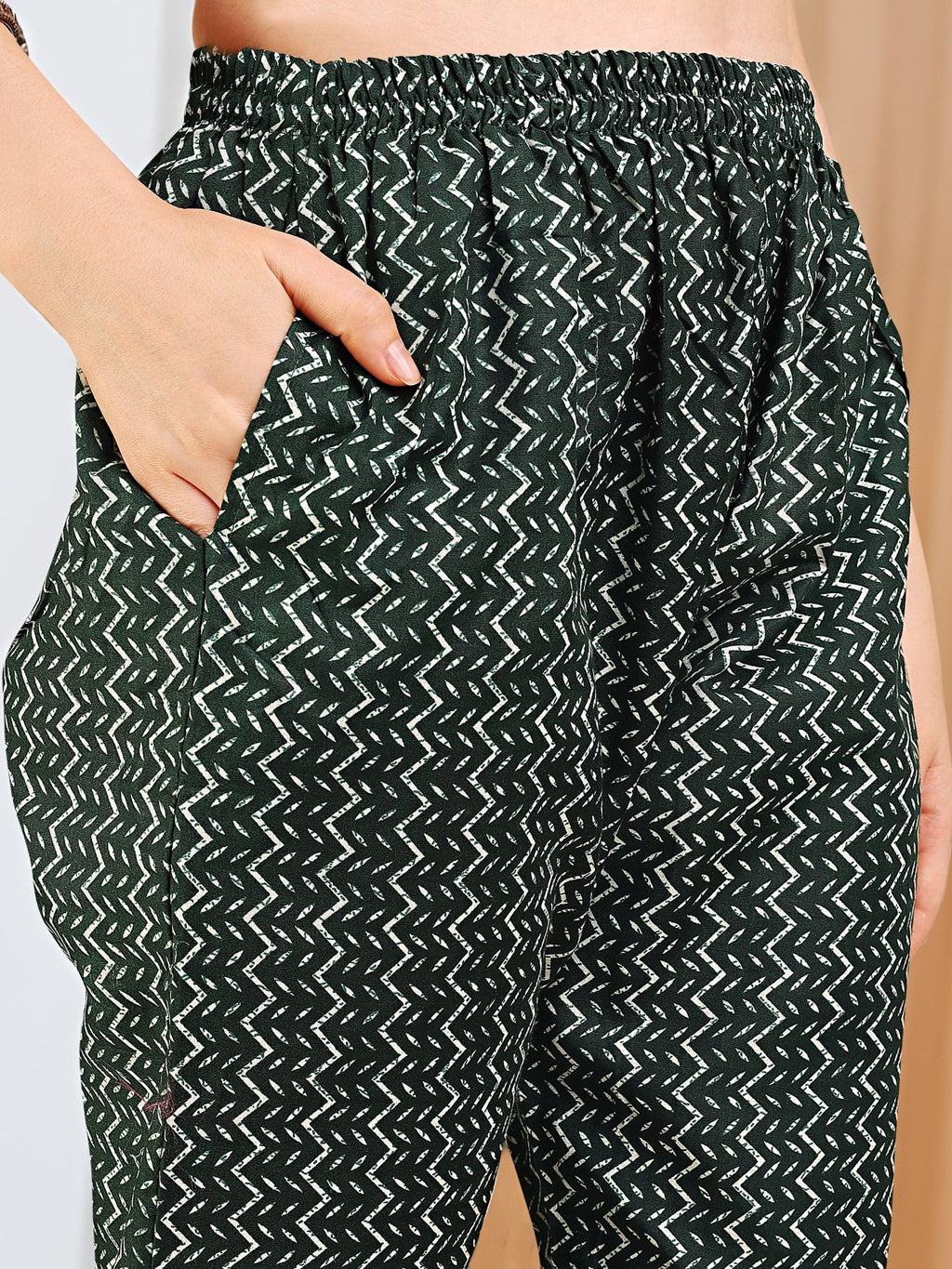 Green Printed Cotton Blend Kurta Set — complete 3-piece set — Green Cotton Blend