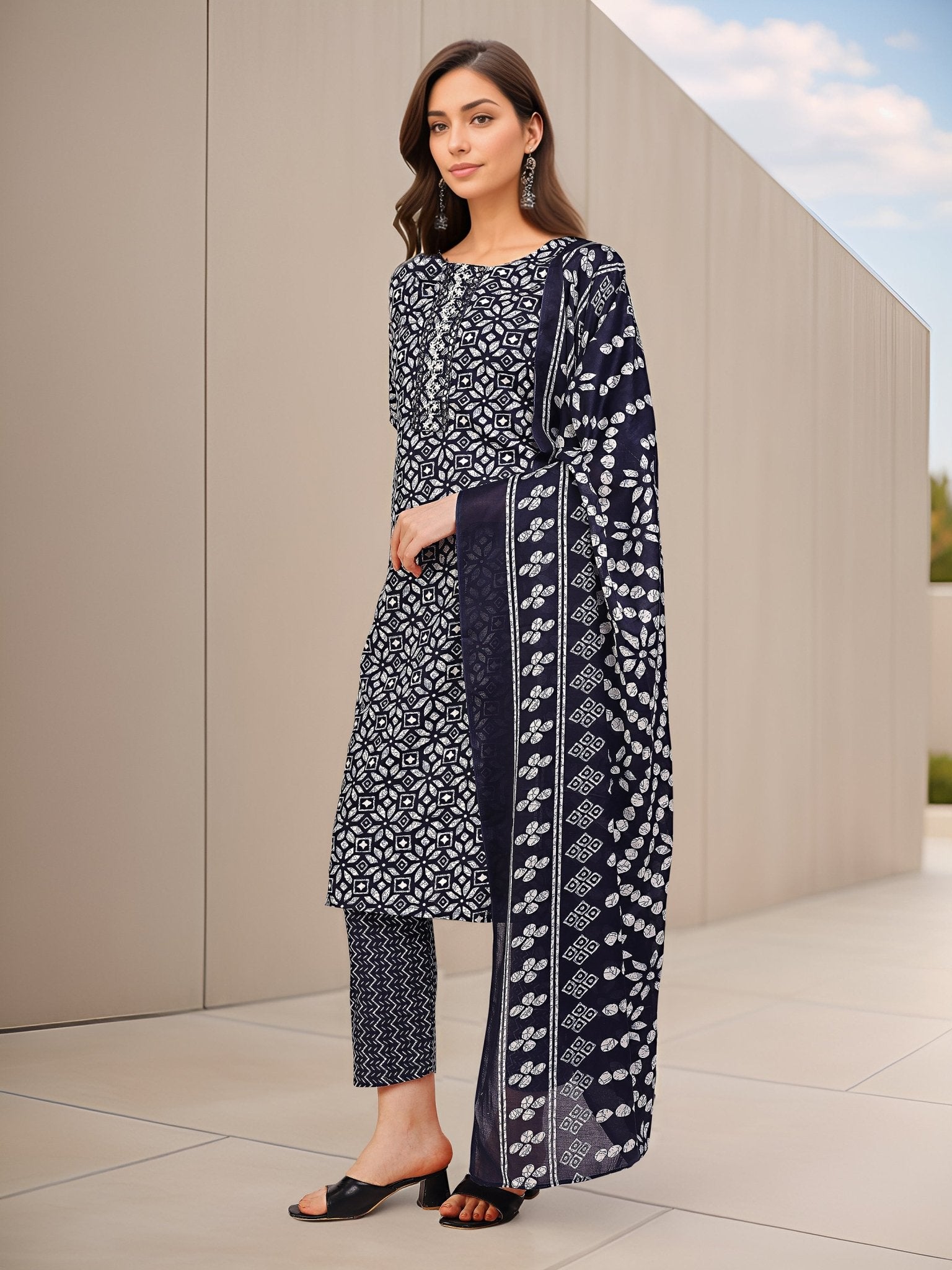 Navy Blue Cotton Blend Kurta Set — side view — Blue Cotton Blend women — Banwaree
