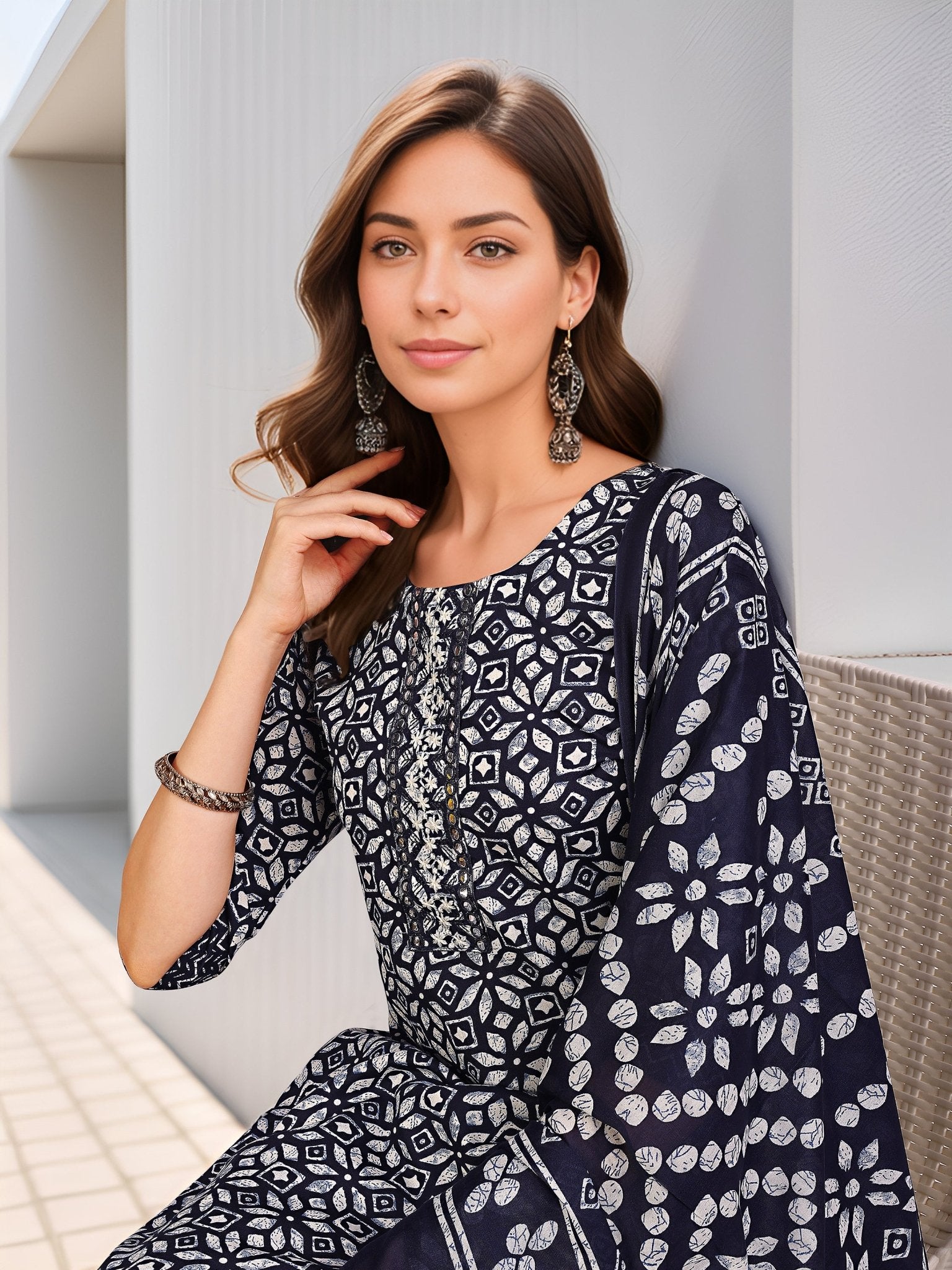 Navy Blue Cotton Blend Kurta Set — dupatta close up — Blue Cotton Blend — Banwaree