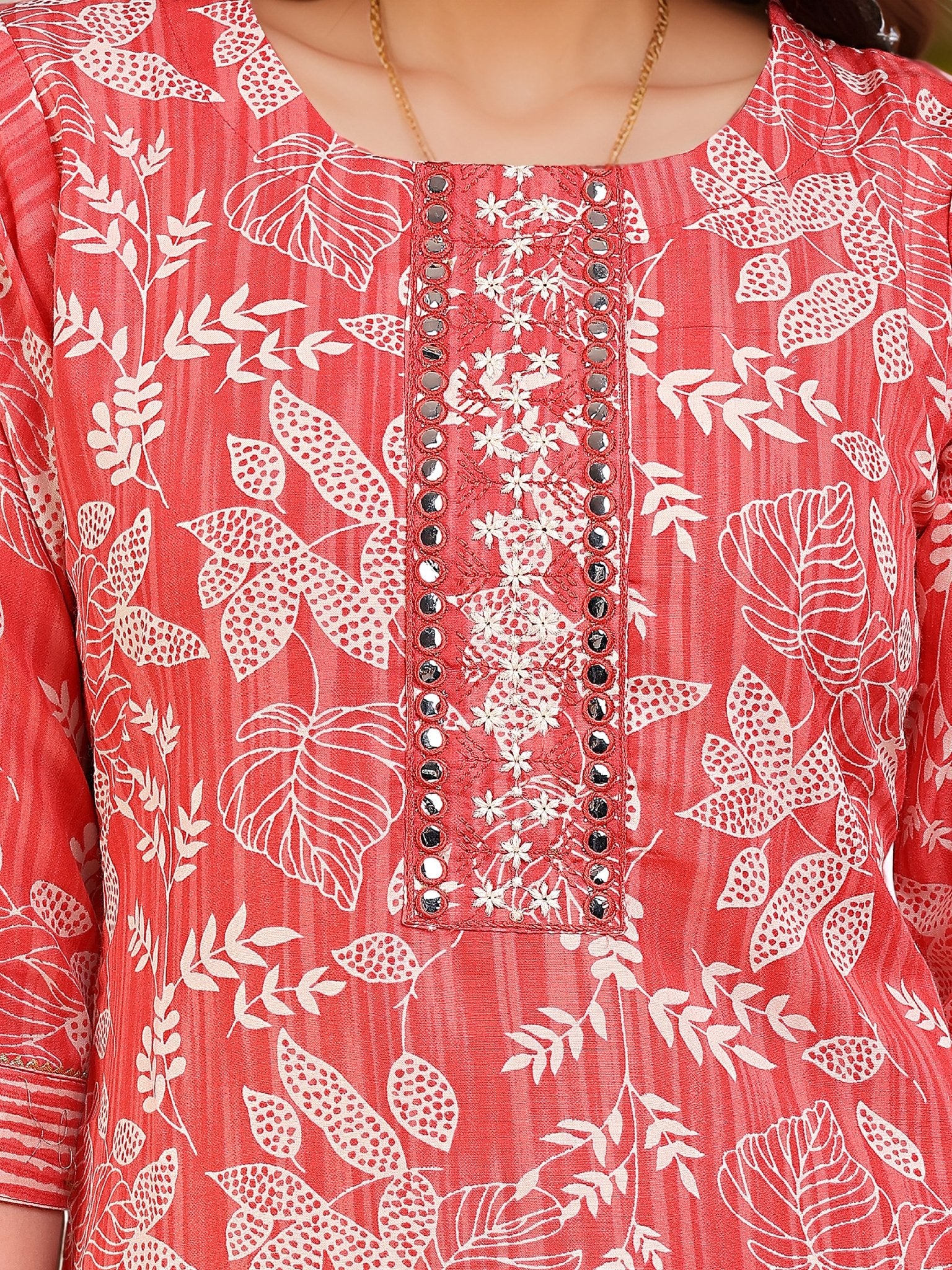 Pink Cotton Blend Kurta Set — fabric detail — Pink breathable cotton blend