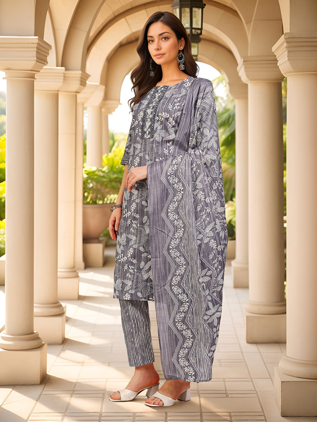 Grey Indian Kurta Set — side view — Grey Cotton Blend women — Banwaree