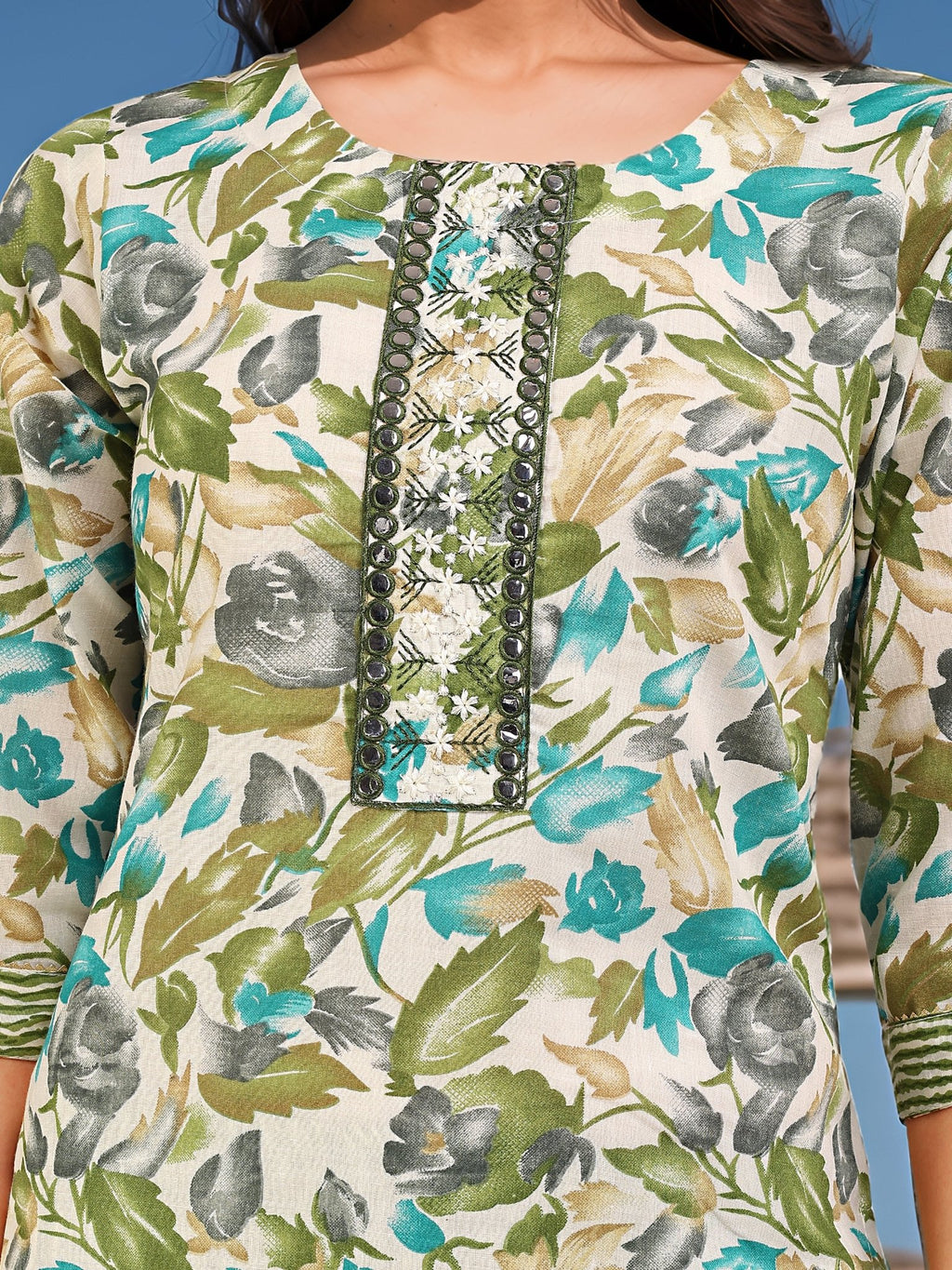 Green Cotton Blend Printed Ethnic Kurta Set — fabric detail — Green breathable cotton blend