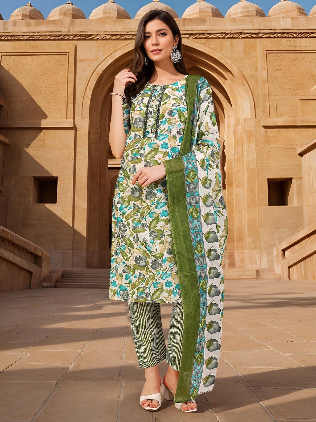 Green Cotton Blend Printed Ethnic Kurta Set — festive styling — casual cotton blend — Banwaree