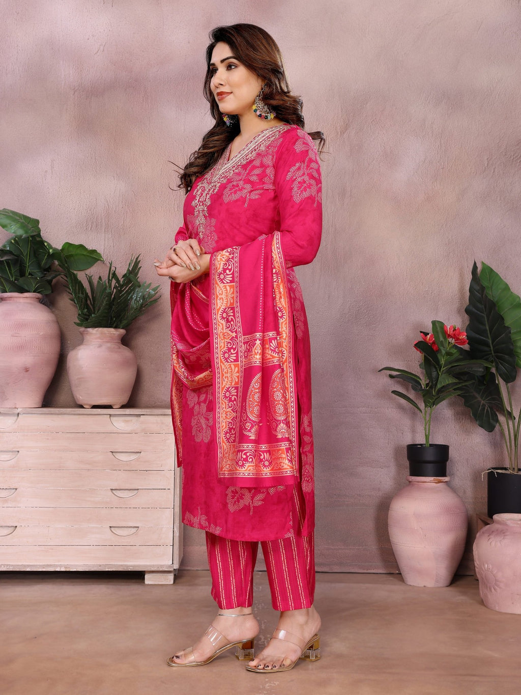 Pink Printed Kurta Set — side view — Pink Silk Blend women — Banwaree