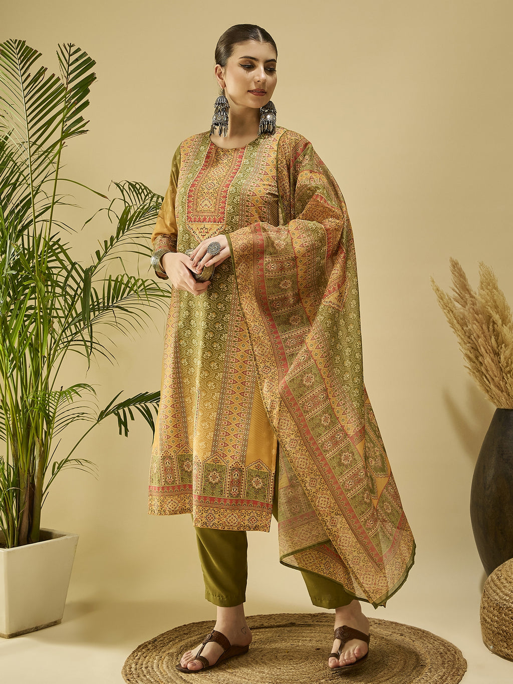 Mustard Cotton Blend Printed Kurta Set — side view — Mustard Cotton Blend women — Banwaree