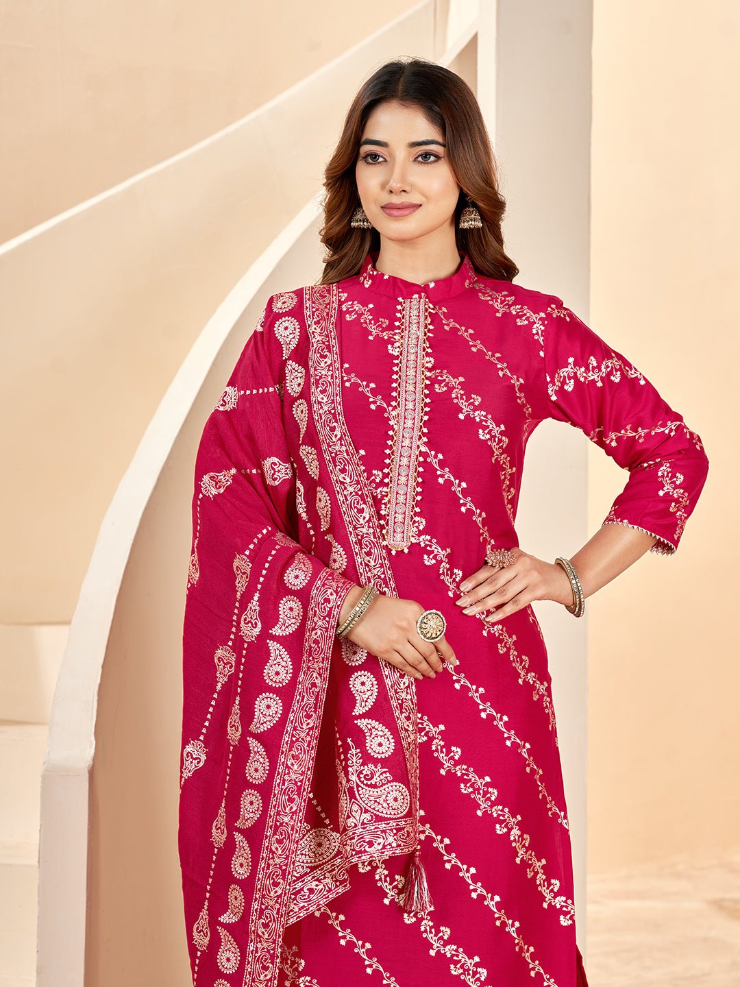 Pink Printed Silk Blend Kurta Set — casual styling — graceful silk blend — Banwaree